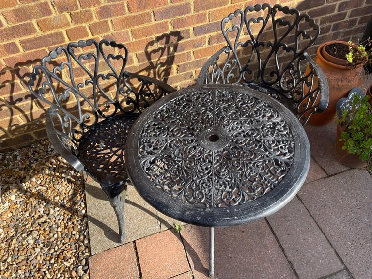 Vintage Metal Garden Table and Chairs Patio Furniture 