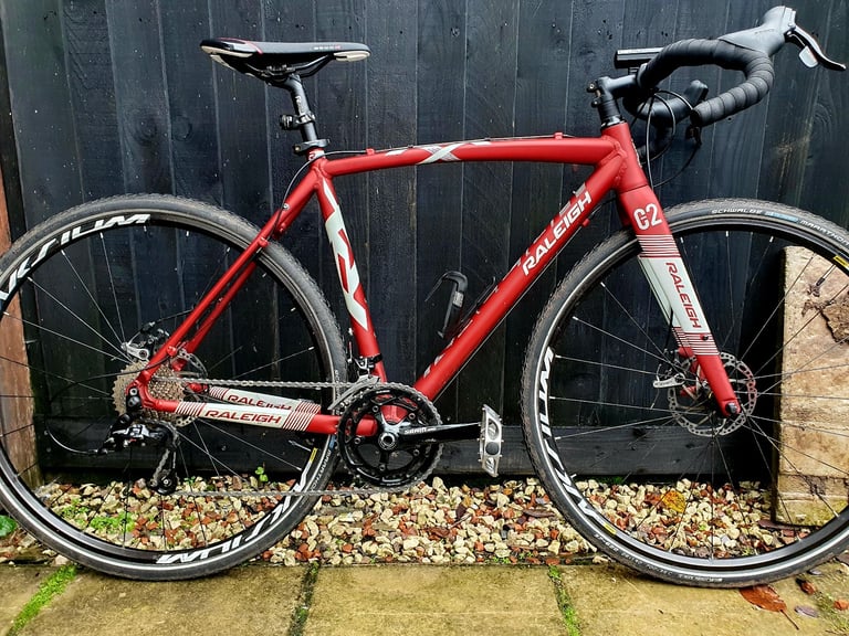 image for Gravel bike: Raleigh RX 52cm medium cross bicycle