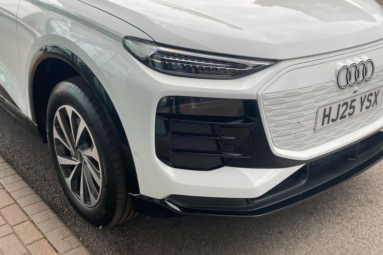 2025 Audi Q6 e-tron 100kWh Performance Sport SUV 5dr Electric Auto (306 ps) ESTATE Electric Autom...