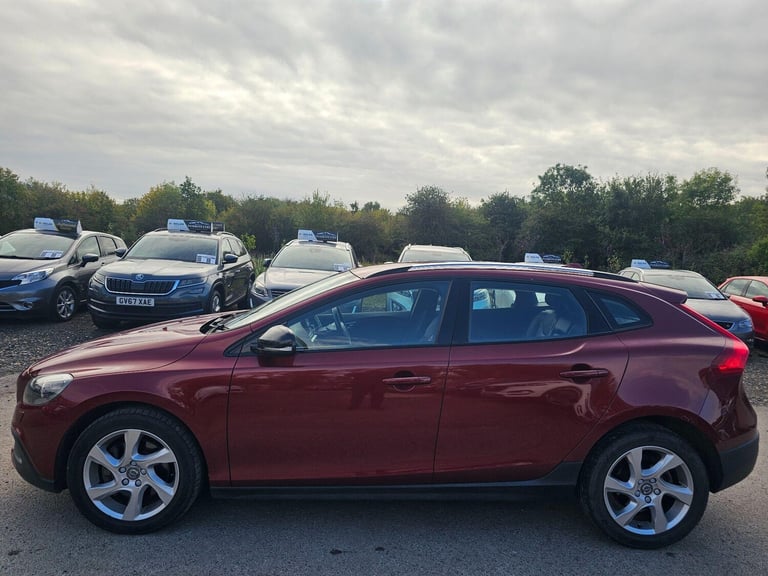 2015 Volvo V40 Cross Country 2.0 D2 Lux Auto Euro 6 (s/s) 5dr HATCHBACK Diesel Automatic