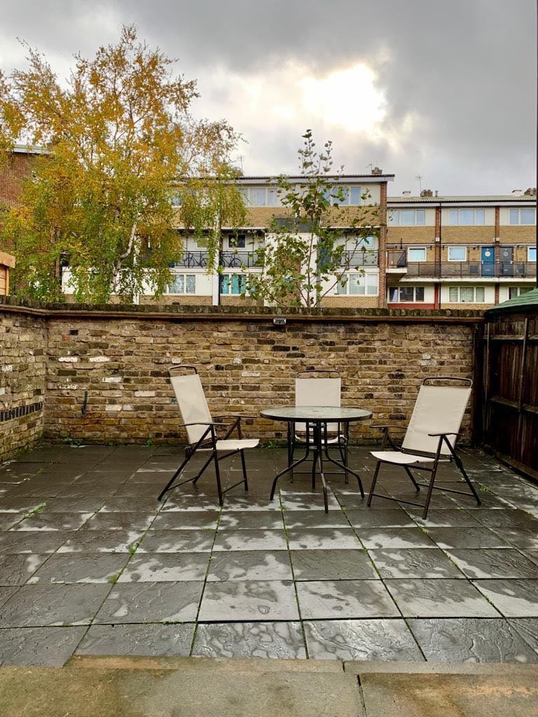 Lovely 4 bedrooms house with living room and parking in Bermondsey