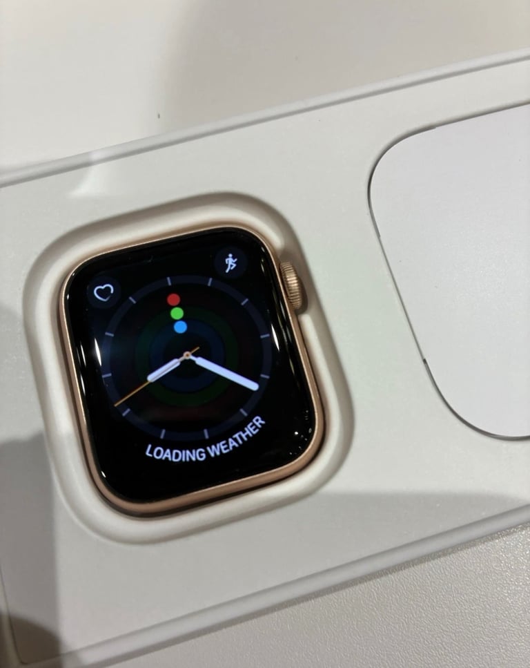 image for Apple Watch SE Rose gold Excellent condition 