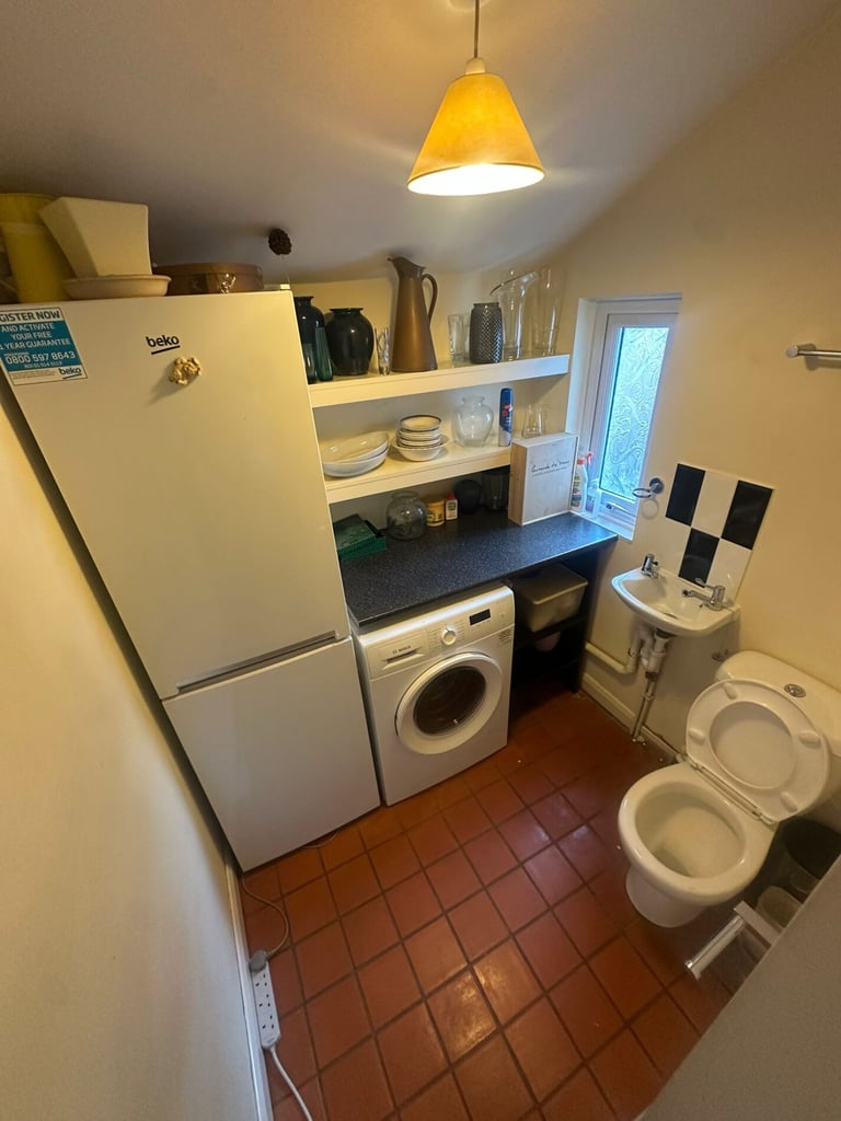 3 bedroom house in 3 Bed House For Rent, SE6