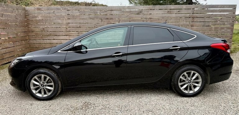 2016 66 HYUNDAI I40 1.7 CRDI BLUE DRIVE SE NAV SALOON 4DR DIESEL MANUAL EURO 6 (