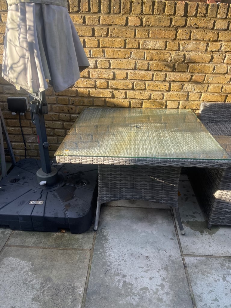 Garden Grey Umbrella Sun Shade Cantilever Large 3m  2 Bases Inc Outdoor Parasol