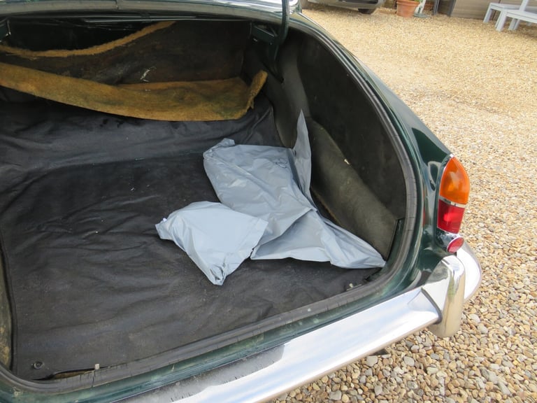 1968 Jaguar 420 4.2 MOD MANUAL Saloon Petrol Manual