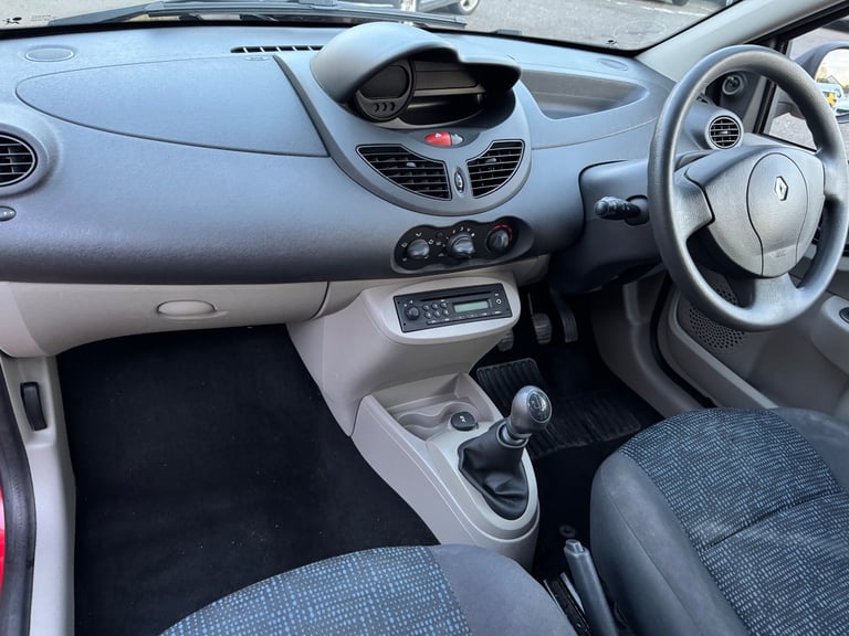 Renault Twingo, 34k miles, ULEZ compliant. - Image 9
