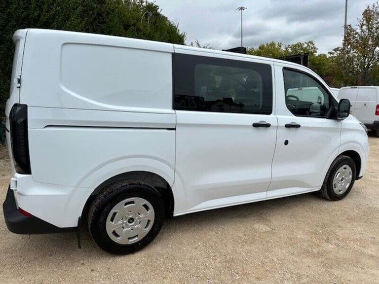 2025 Ford Transit Custom T320 2.0TDCi TREND DCIV 6 Seat SWB L1 110PS Combi Van Diesel Manual