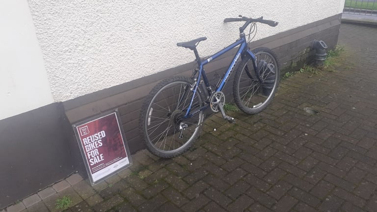Cannondale mountain 800adults bike 