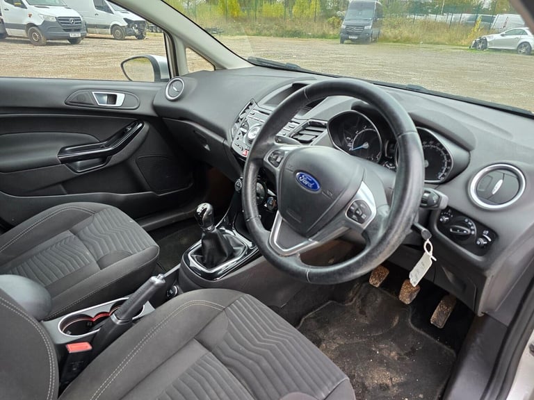 2013 Ford Fiesta 1.0T EcoBoost Titanium Euro 5 (s/s) 5dr Hatchback Petrol Manual