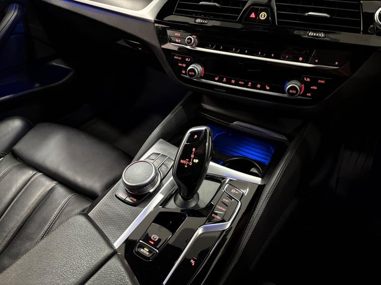 2021 BMW 5 Series 3.0 530d MHT M Sport Steptronic xDrive Euro 6 (s/s) 4dr SALOON Diesel/Electric ...