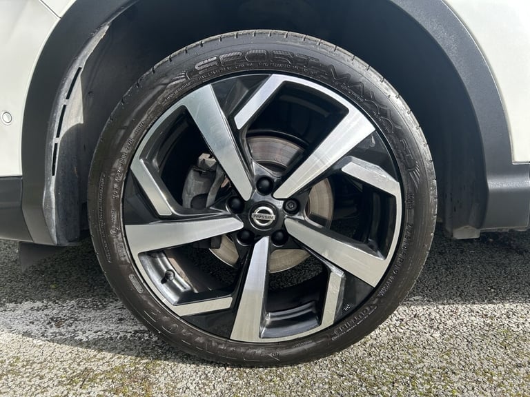 2019 Nissan Qashqai 1.3 DIG-T TEKNA 5DR Manual Hatchback Petrol Manual
