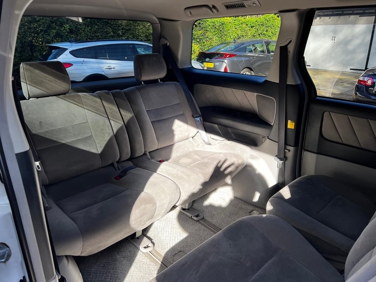 TOYOTA ALPHARD G