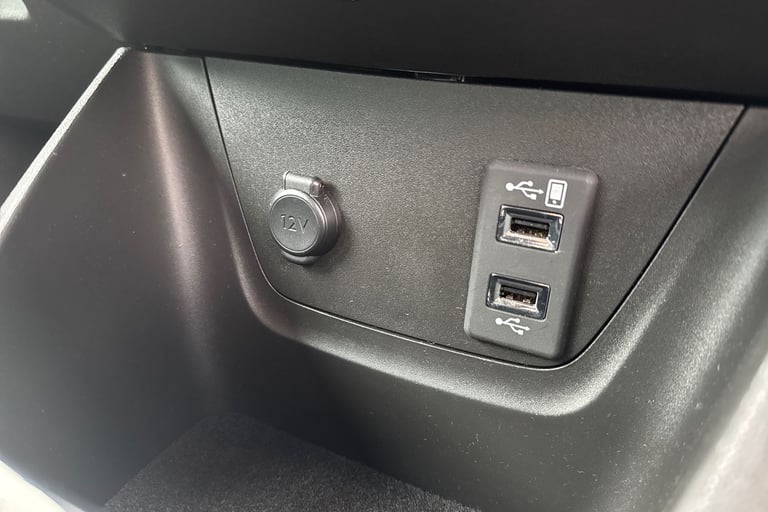 2023 Vauxhall Crossland 99594 Hatchback Petrol Automatic