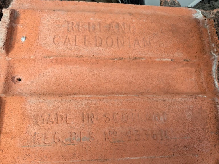 450 x Redland Caledonia Roof tiles