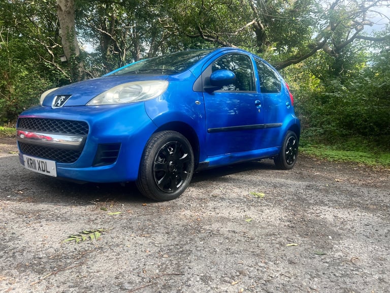 Peugeot, 107, Hatchback, 2011, Manual, 998 (cc), 5 doors
