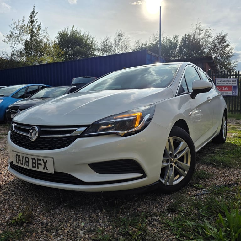 VAUXHALL ASTRA K 1.6 DIESEL 110 BHP YEAR 2018 LONG MOT HPi CLEAR  ULEZ EXCELENT CONDITION!!!
