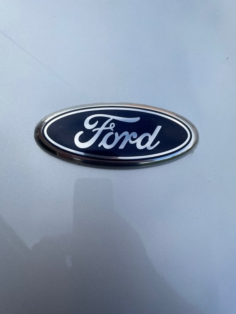 Ford badge