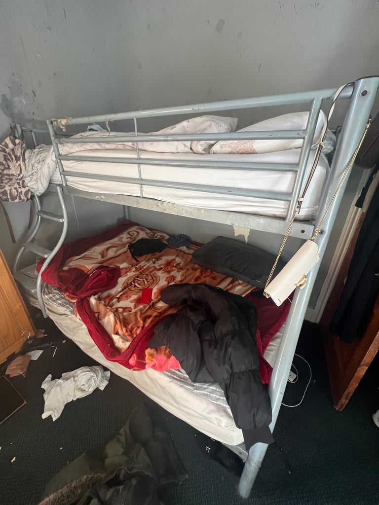 Bunk beds 
