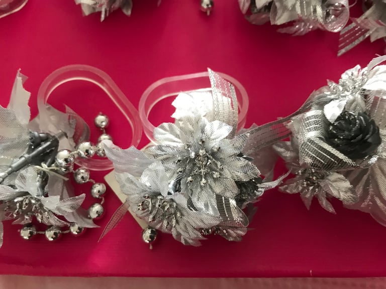 Debenhams new lovely Christmas table settings 13 in total 