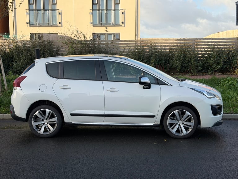 Peugeot, 3008, Hatchback, 2015, Manual, 1560 (cc), 5 doors