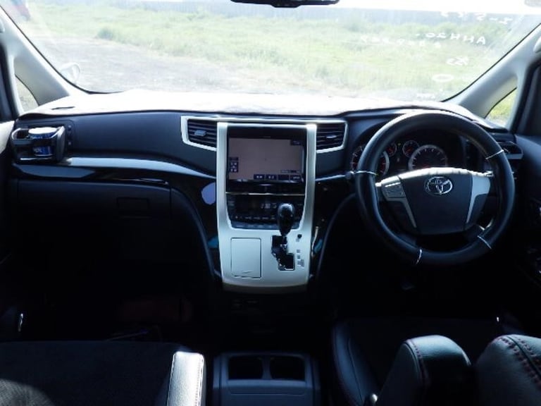 2013 Toyota Vellfire 2.4Z GoldenEyes 2- Cruise Control-Twin Power Doors-Half Leather- Due 22nd O ...