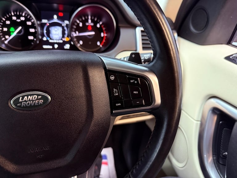 2017 Land Rover Discovery Sport 2.0 TD4 HSE Luxury Auto 4WD Euro 6 (s/s) 5dr ESTATE Diesel Automatic