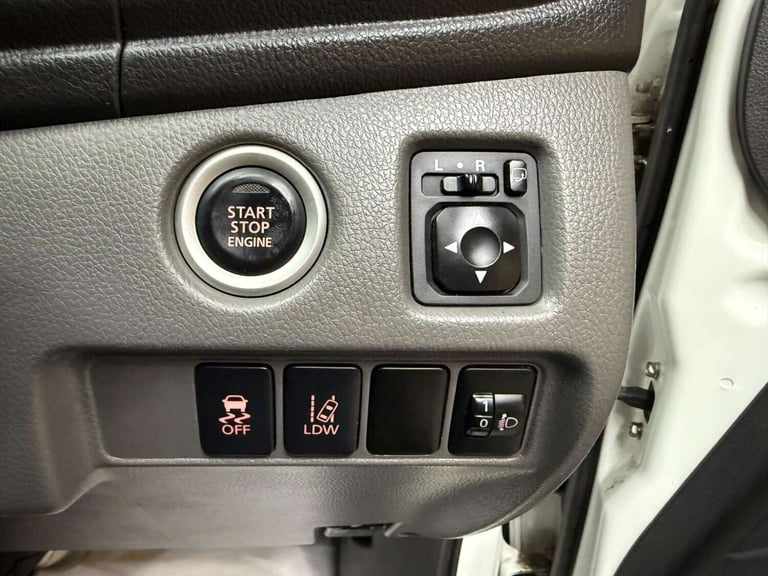 2016 Mitsubishi L200 2.4 DI-D DC Warrior 4WD Euro 5 4dr Pickup Diesel Manual