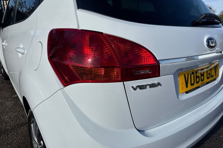 2018 Kia Venga 1.6 3 5dr Auto [6] Hatchback Petrol Automatic