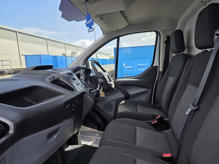 2015 Ford Transit Custom 2.2 TDCi 100ps Low Roof Van PANEL VAN Diesel Manual
