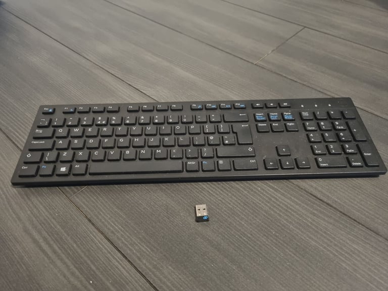 Dell Wireless keyboard with usb dongle for gaming pc computer desktop laptop workstation console 