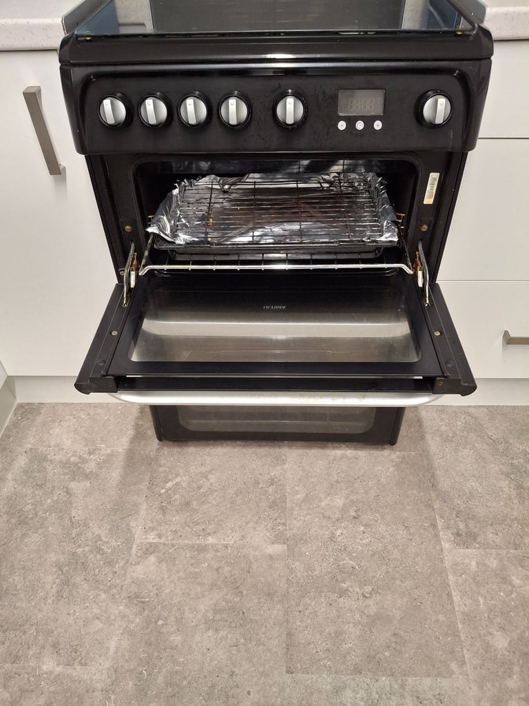 image for Hotpoint gas cooker 