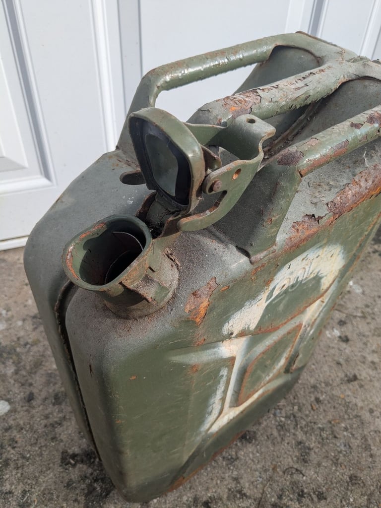 image for 3 Jerry Cans