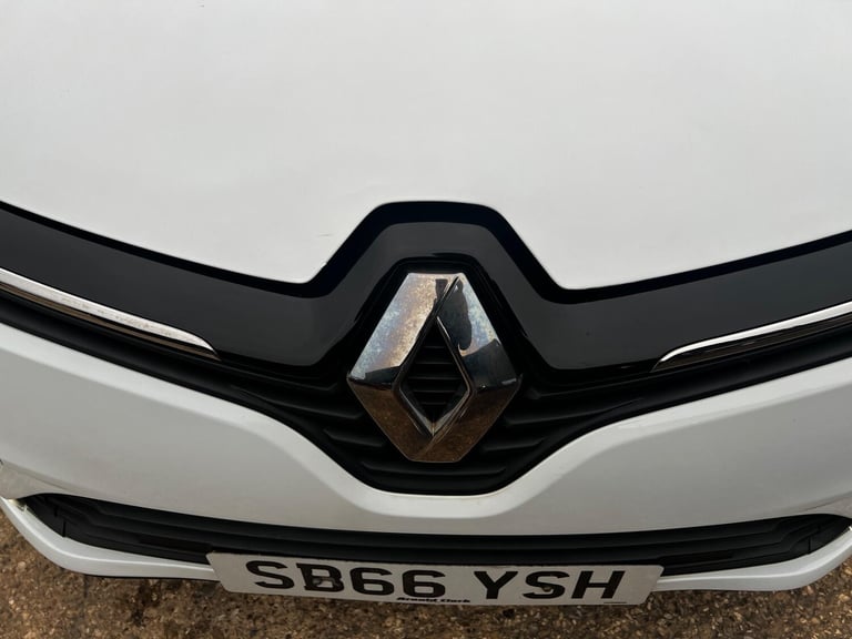2016 Renault Clio 1.2 16V Dynamique Nav Euro 6 5dr HATCHBACK Petrol Manual