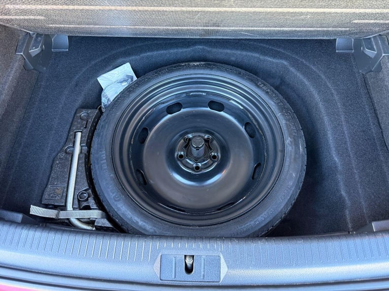 VOLKSWAGEN GOLF 2.0 TDI BlueMotion Tech GTD Red Auto Diesel 2015