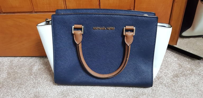 image for Genuine Michael Kors Handbag 