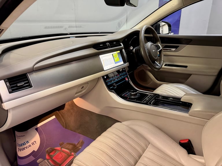 2018 Jaguar XF 2.0i [250] Portfolio 4dr Auto ** SERVICE HISTORY **  Petrol