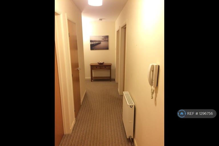 2 bedroom flat in Shaw Crescent, Aberdeen, AB25 (2 bed) (#1296756)