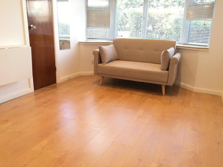 Includes Bills New Studio Flat DBedRoom Shower Separate Kitchen Garden NearTubeBusShopsGreen Space 