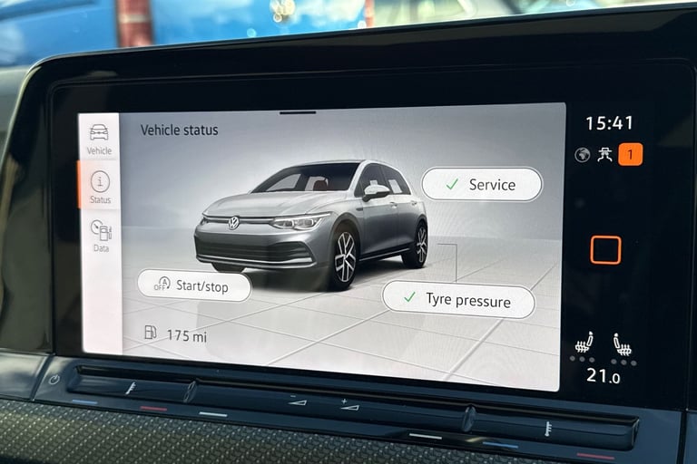 2024 Volkswagen Golf 1.5 eTSI 150 R-Line 5dr DSG Ã¢Â­ÂSunroof, Winter Pack, 18 Bergamo Alloys Ã ...