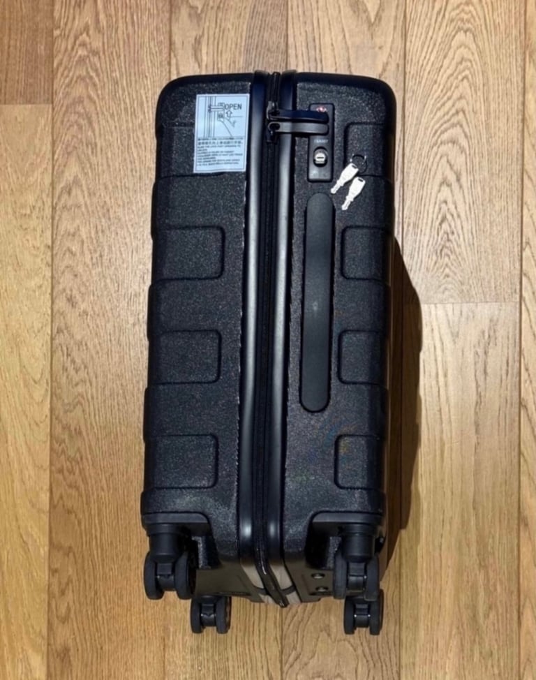 MUJI Cabin Hard Trolley Suitcase (36L) - Black / Great Condition /