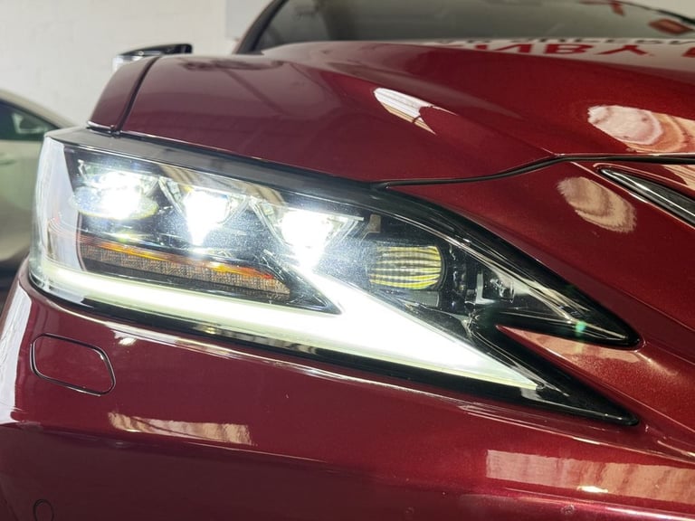 2019 Lexus ES 2.5 300h Saloon 4dr Petrol Hybrid E-CVT Euro 6 (s/s) (218 ps) Saloon PETROL/ELECTRI...