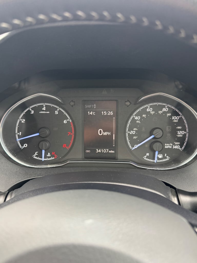 2018 Toyota Yaris icon 1.5 litre petrol manual 34,000 miles fully serviced cheap insurance 