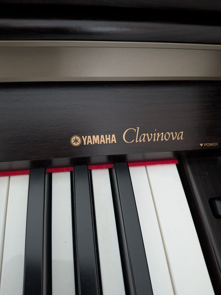 Yamaha Electronic piano/keyboard (clavinova)