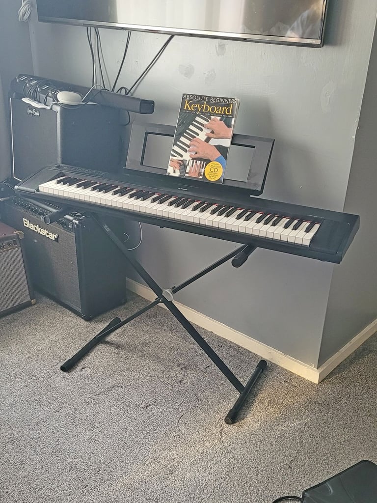 Yamaha Piaggero NP-32 Electronic Keyboard