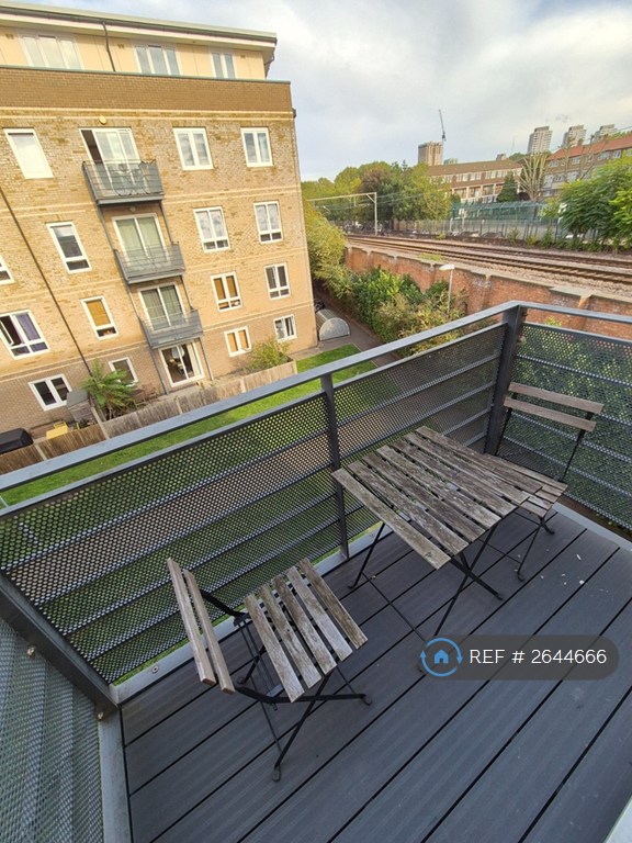 1 bedroom flat in Crowngate House, London, E3 (1 bed) (#2644666)