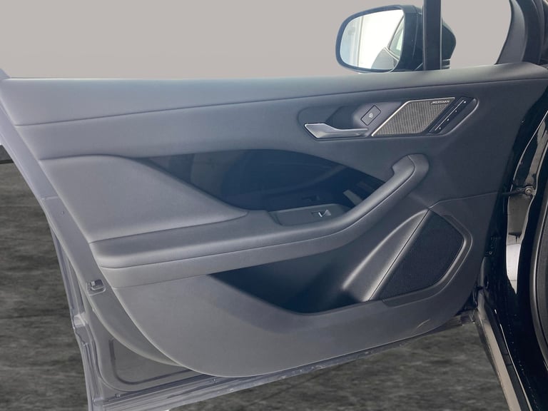 2020 Jaguar I-Pace 400 90kWh SE SUV 5dr Electric Auto 4WD (400 ps) - HEATED STEERING - LANE DE Su...
