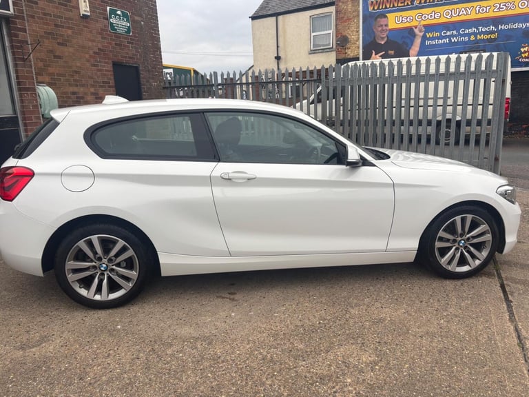 BMW 1 SERIES 1.5 118i Sport 3-Door 2015