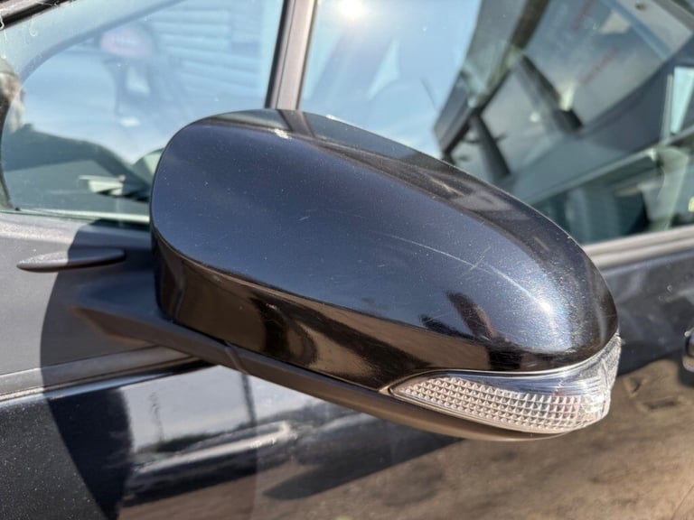 Toyota Yaris 1.5 Hybrid Icon Tech 5dr CVT -NAV - PARKING SENSORS - REAR CAMERA