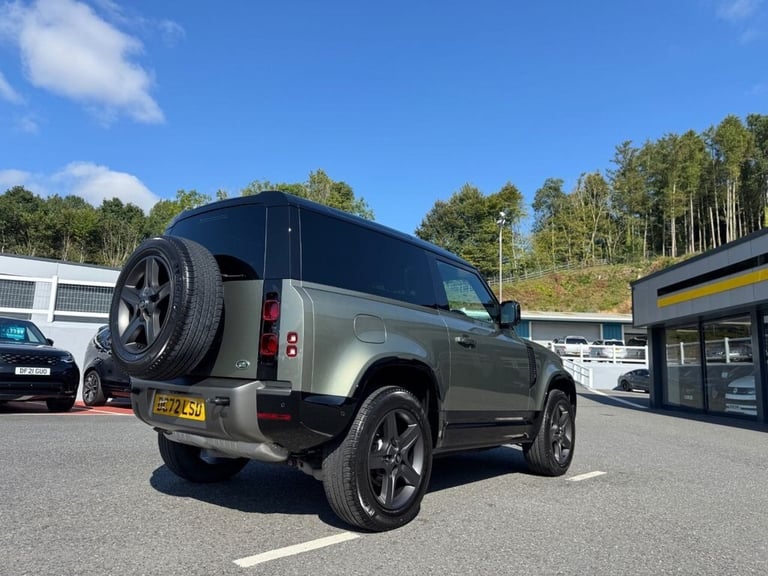 2022 72 LAND ROVER DEFENDER 3.0 D250 MHEV X-DYNAMIC SE 3dr Diesel 18,500 miles